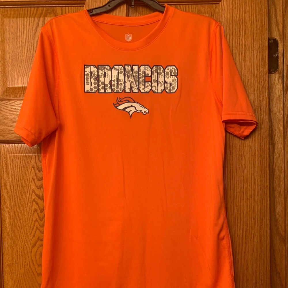Denver Broncos shirt